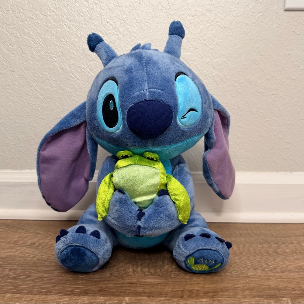 Lilo & Stitch -‎ Stitch and Frog 626 Day 2025 Medium Soft Plush Toy Used